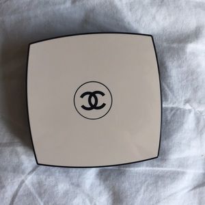 Chanel Les Beiges no. 40